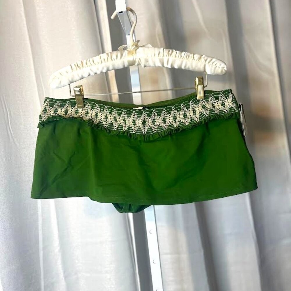 NWT La Blanca Smocked Swim Skirt in Deep Olive Green - Size 14